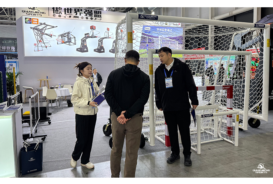 1762396037125907.jpg 青島教育裝備展_08.jpg